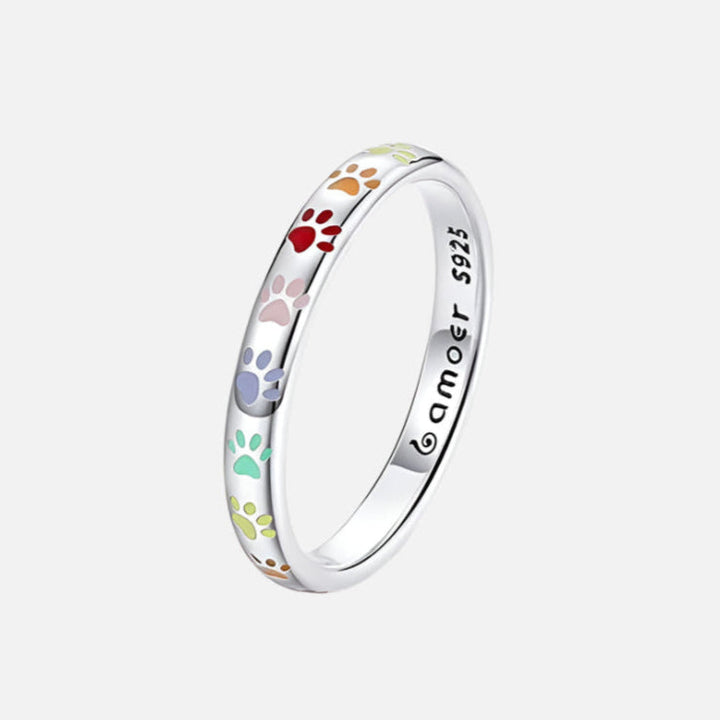 Stříbrný prsten s tlapkou