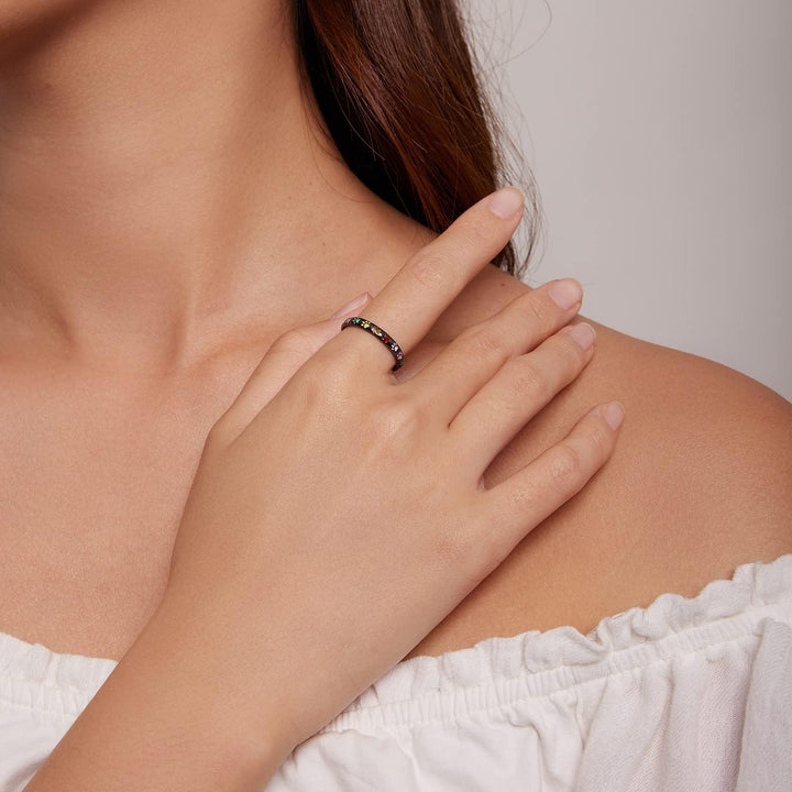 Stříbrný prsten s tlapkou