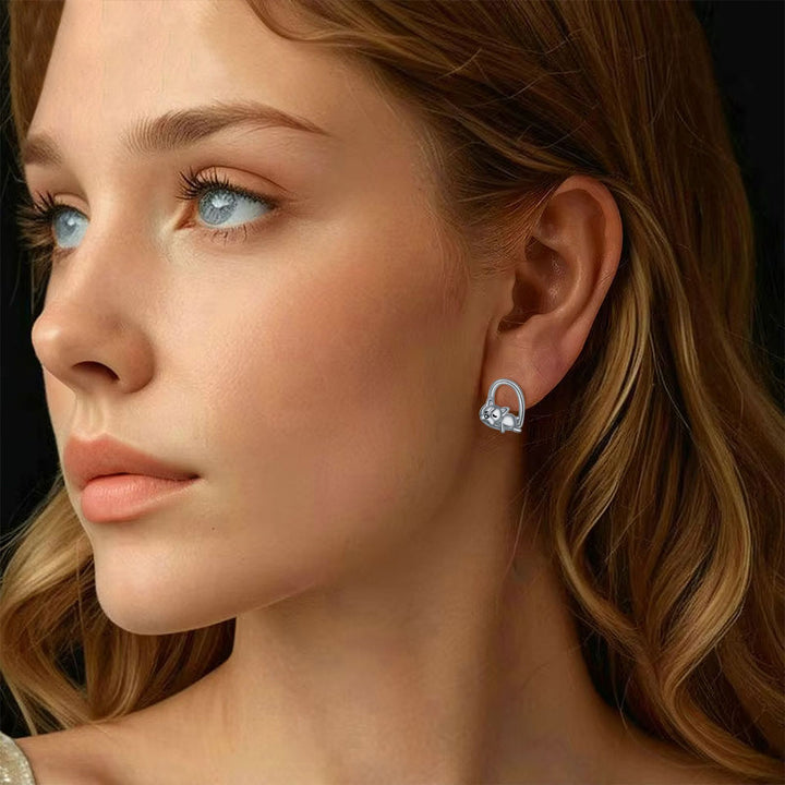 Stříbrné náušnice spící štěně