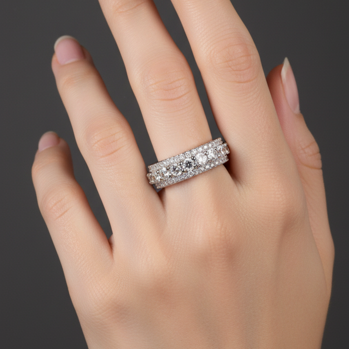 Retro stříbrný prsten nekonečná páska