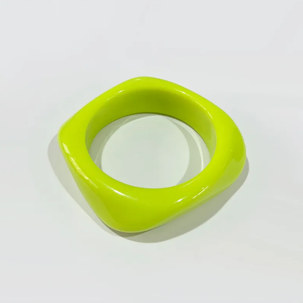 Barevný čtvercový akrylový náramek