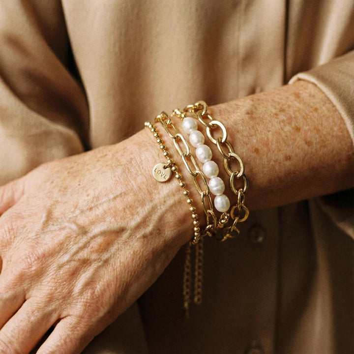 Gouden Armbanden met Margrieten