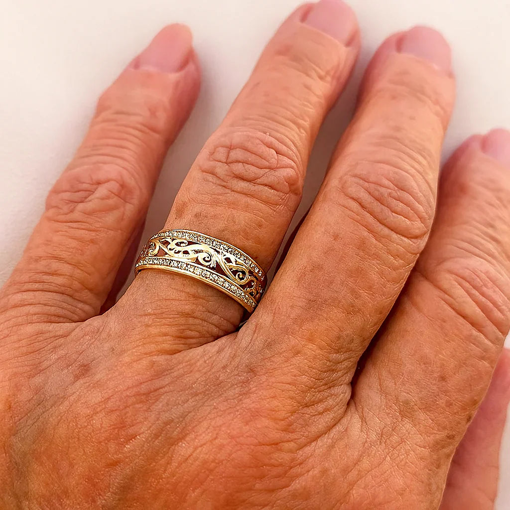 Zlatý lesklý otevřený prsten