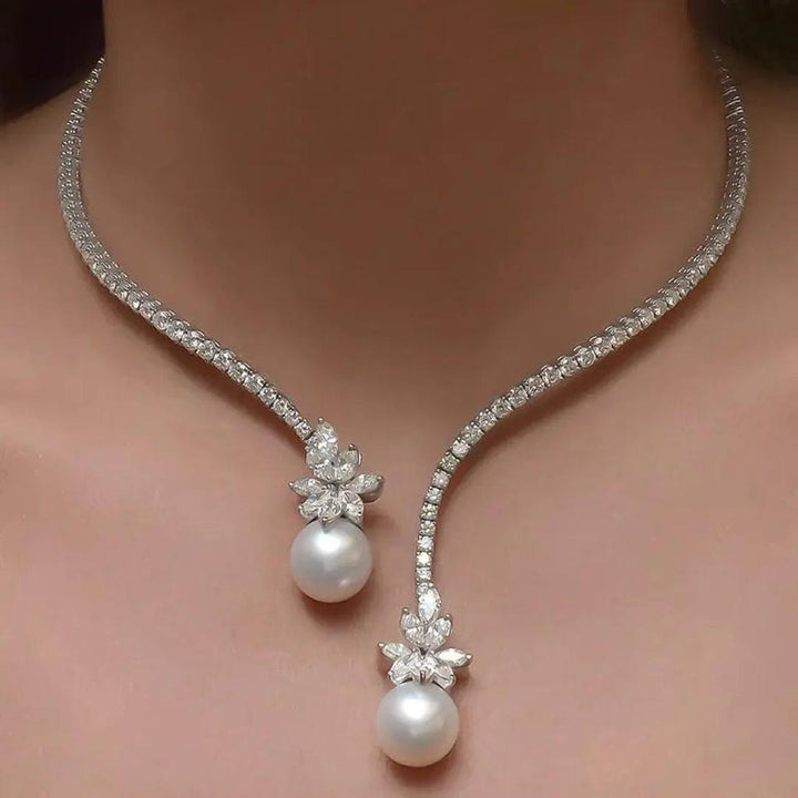 Elegantní zářivý náhrdelník sedmikrásky