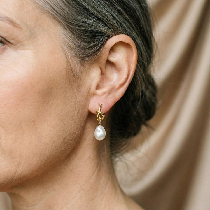 Visací náušnice barokní perleť zlato