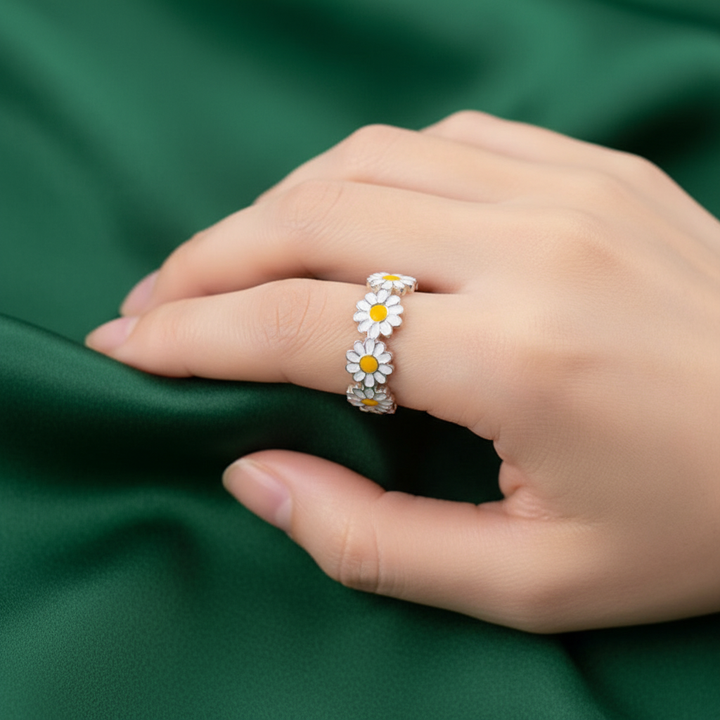 Jemný retro prsten zlato stříbro