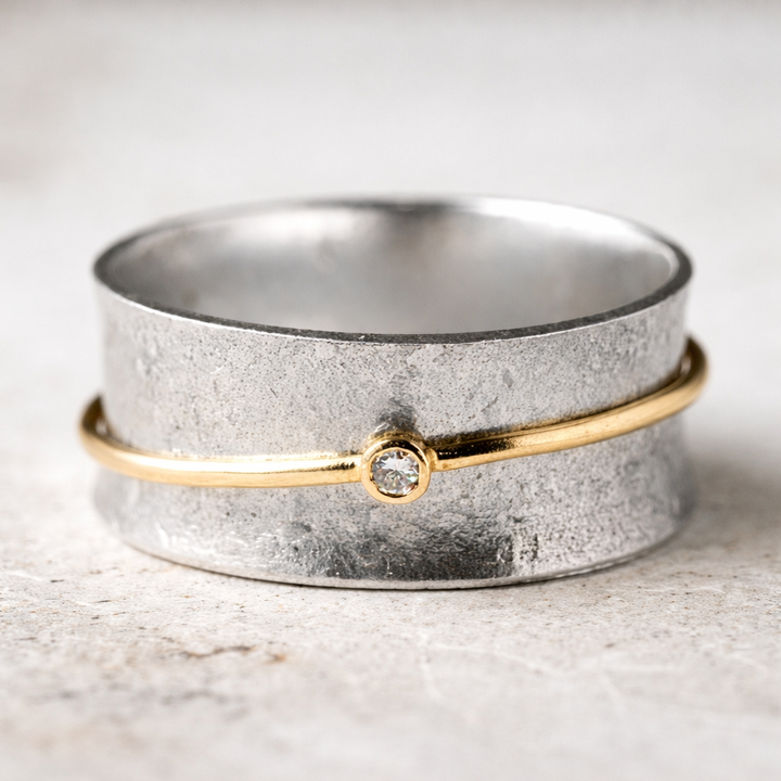 Retro stříbrný prsten zirkonie zlatý filigrán