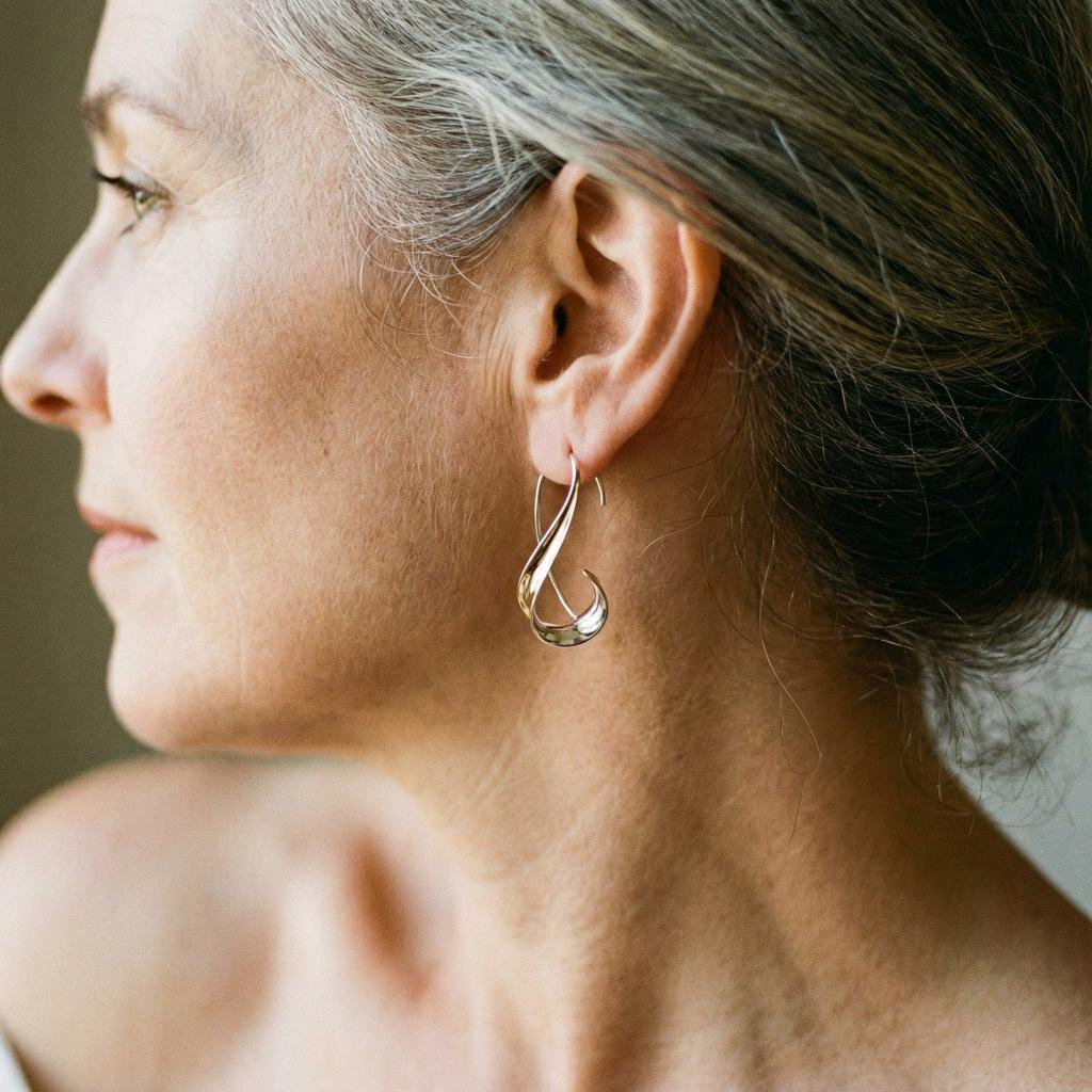 Retro zlaté visací náušnice