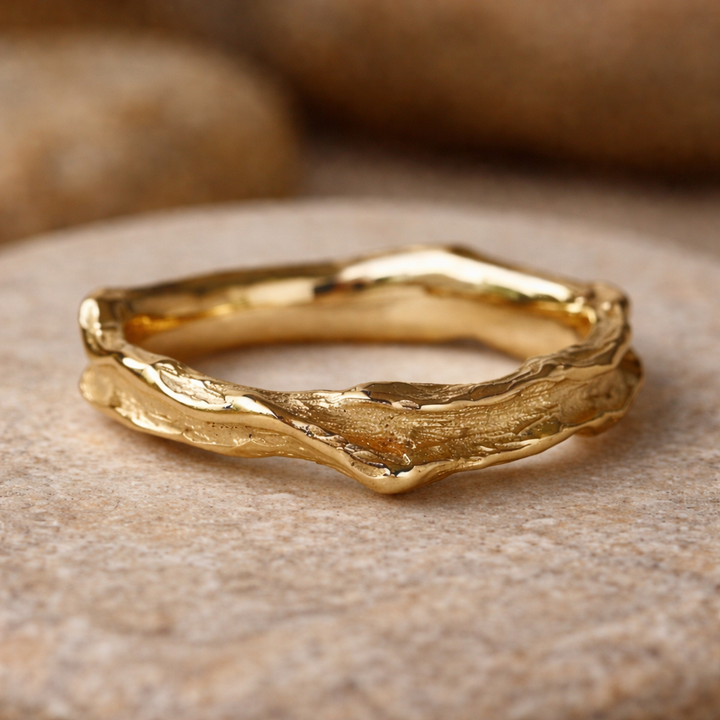 Zlatý prsten přírodní elegance