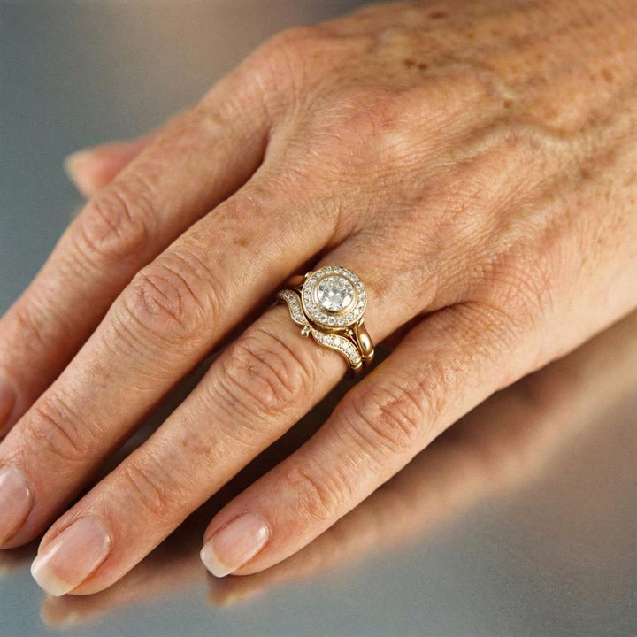 Zlatá sada prstenů nadčasová elegance