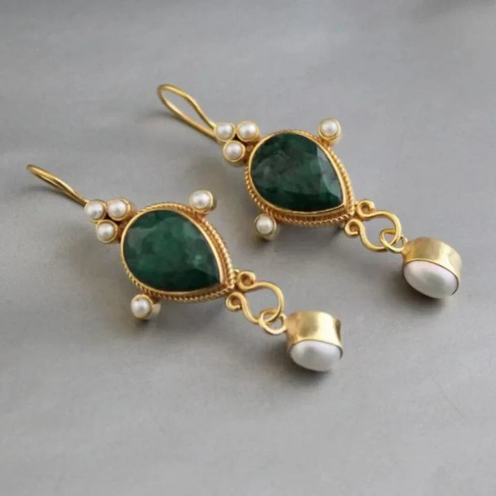 Retro oorbellen met robijn en parel