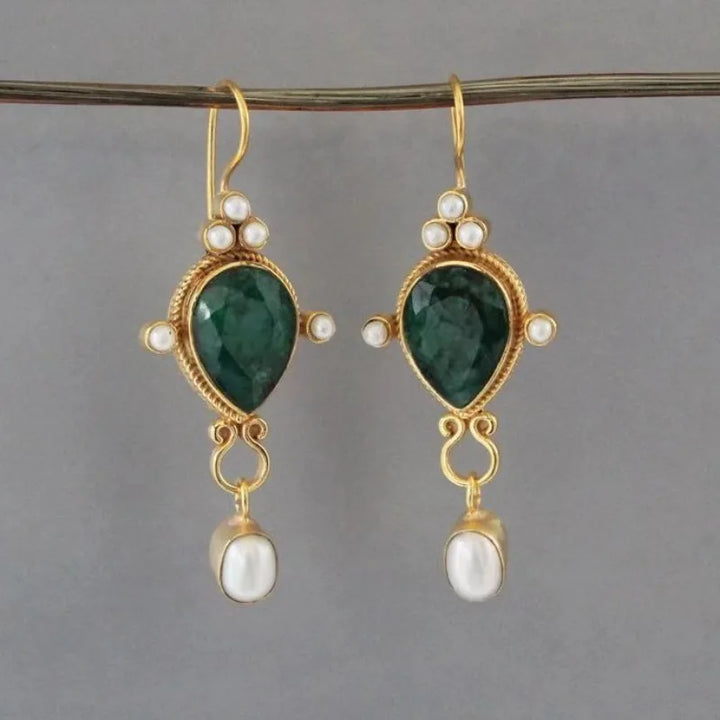 Retro oorbellen met robijn en parel