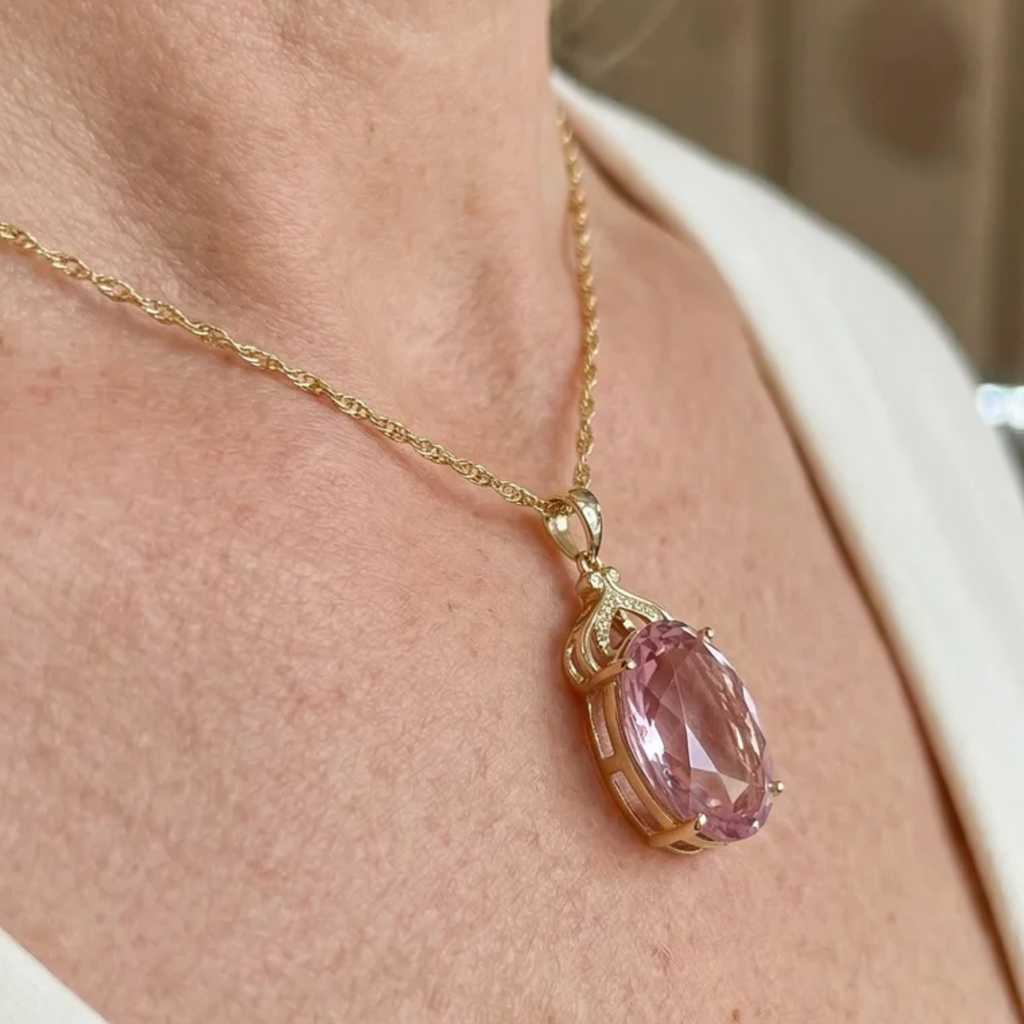 Roze Saffier Keizerlijk Ovaal Collier | Goud