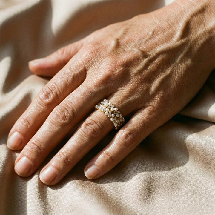 Nastavitelný retro prsten perly zlaté krystaly