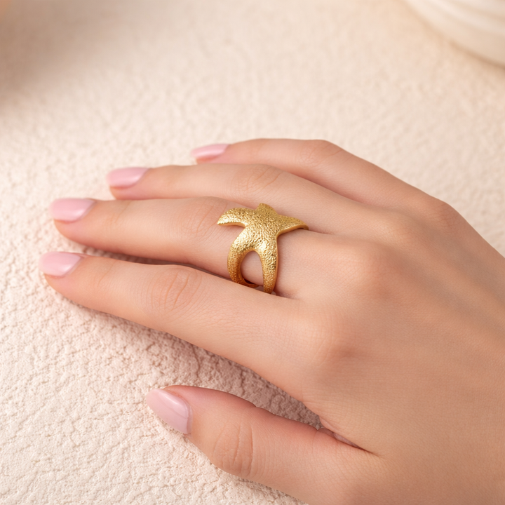 Nastavitelný zlatý prsten hvězdice