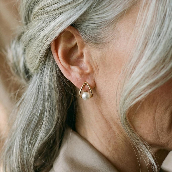 Driehoekige Oorbellen met Elegante Parels