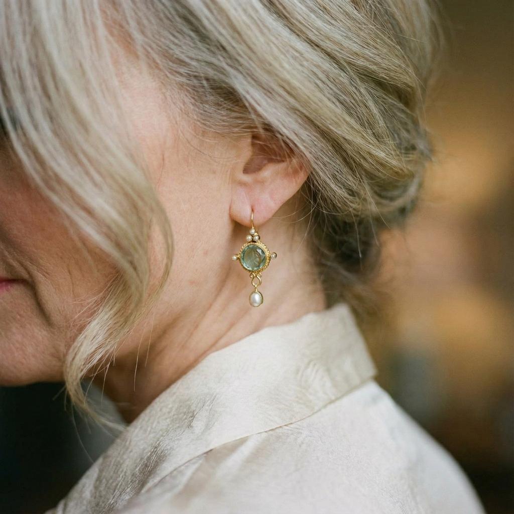 Vintage náušnice modré sklo a perla