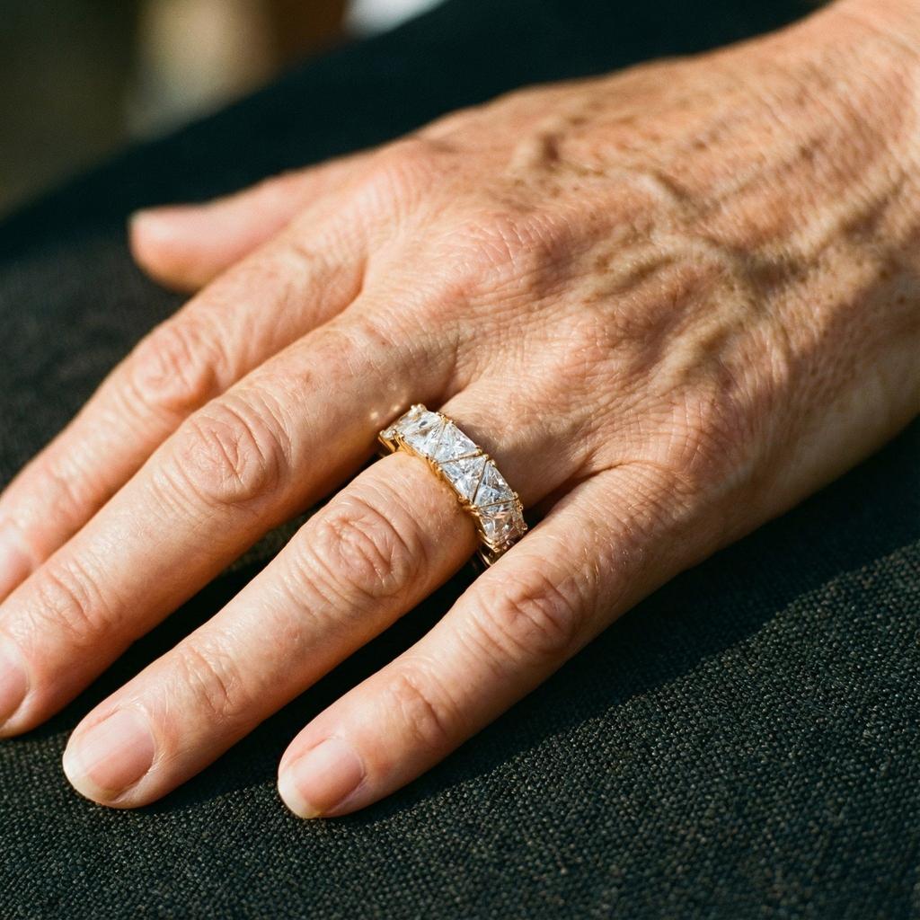 Prsten věčný lesk