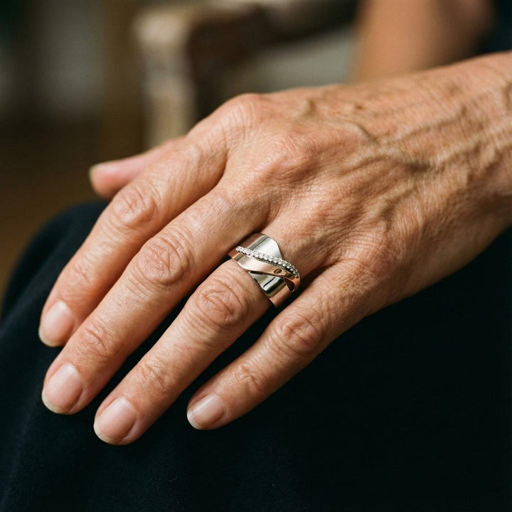 Dvojitý elegantní prsten