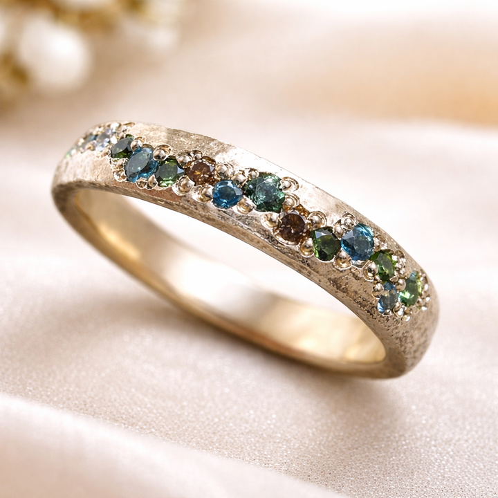 Zlatý prsten barevný lesk